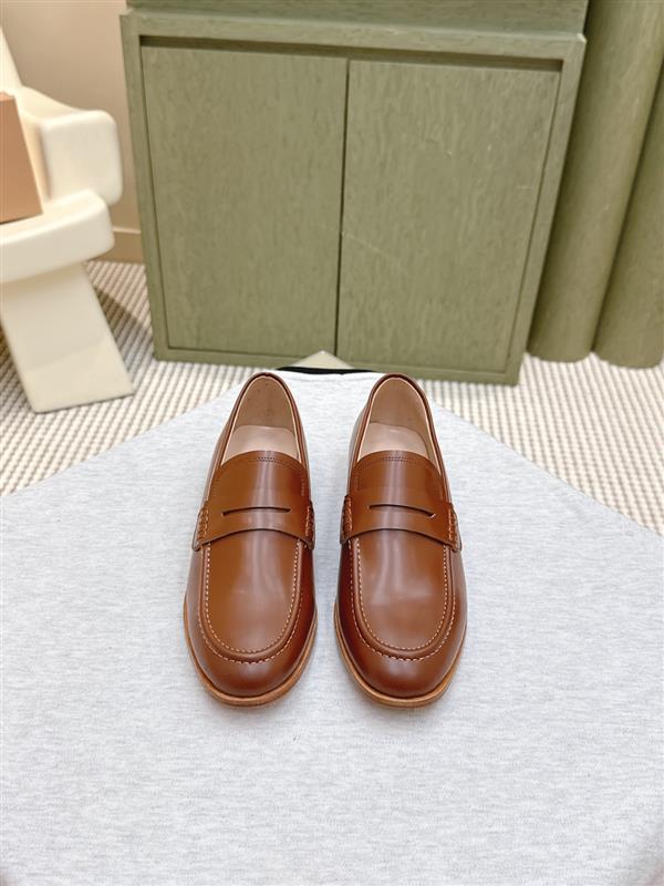 2025112812728250 310